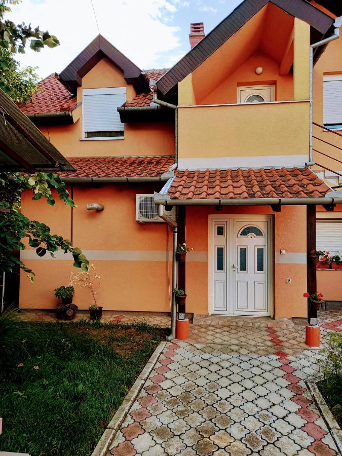 Apartamento Stan Na Dan J & M Vrsac Exterior foto