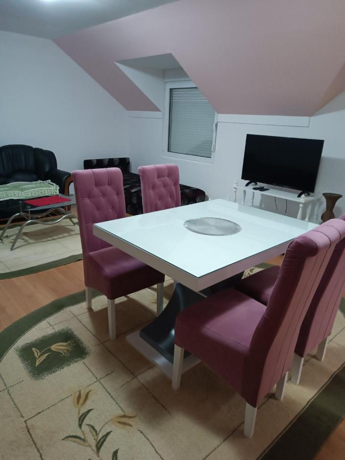 Apartamento Stan Na Dan J & M Vrsac Exterior foto