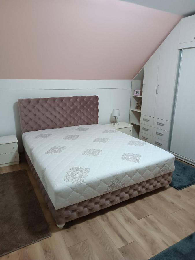 Apartamento Stan Na Dan J & M Vrsac Exterior foto